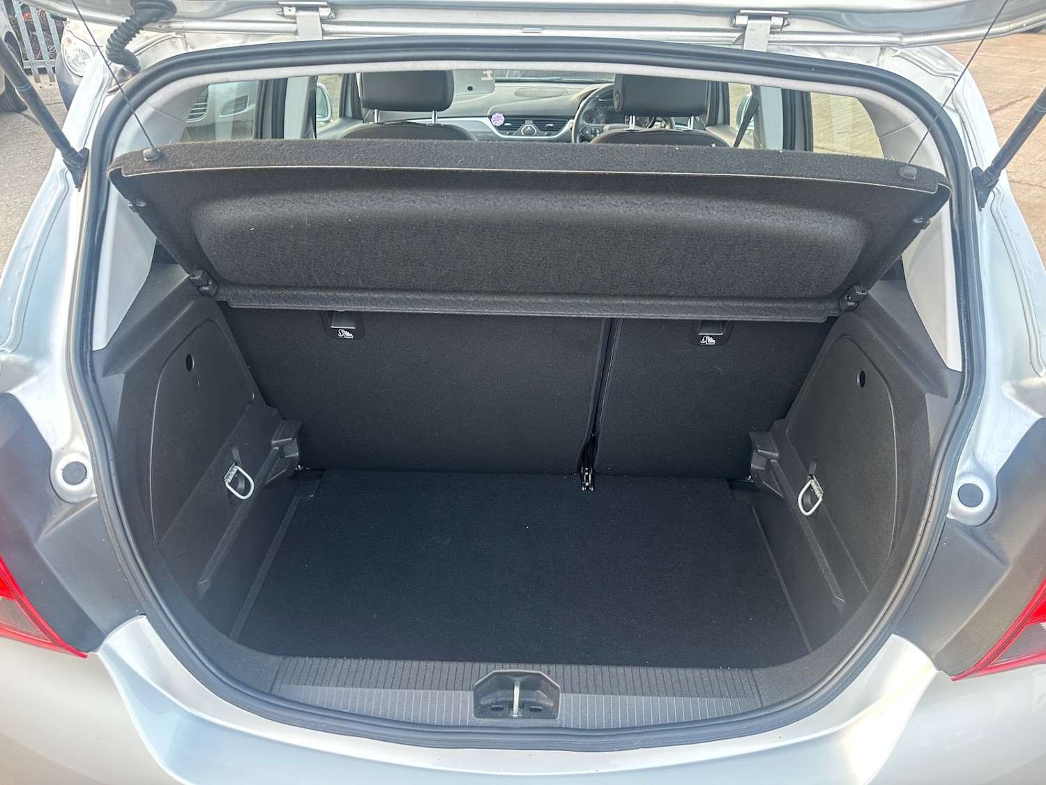 Used Vauxhall Corsa 2015 for sale - 77766093: Photo 19