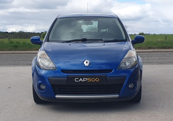 Used Renault Clio 2010 for sale - 74543428: Photo 2