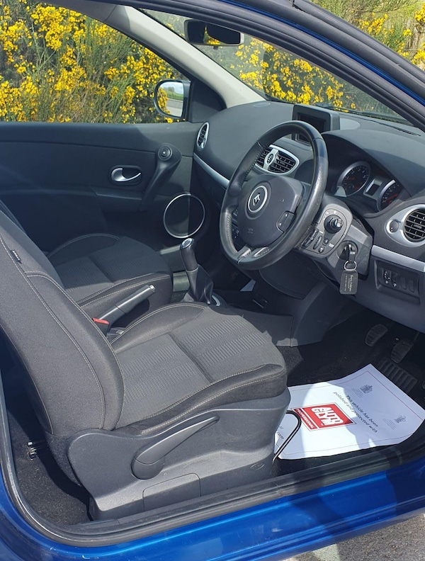 Used Renault Clio 2010 for sale - 74543428: Photo 6