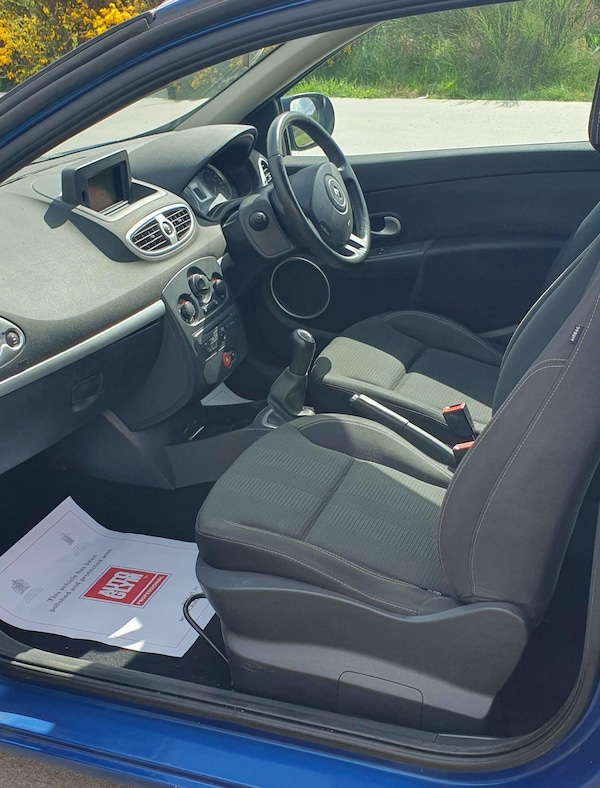 Used Renault Clio 2010 for sale - 74543428: Photo 7