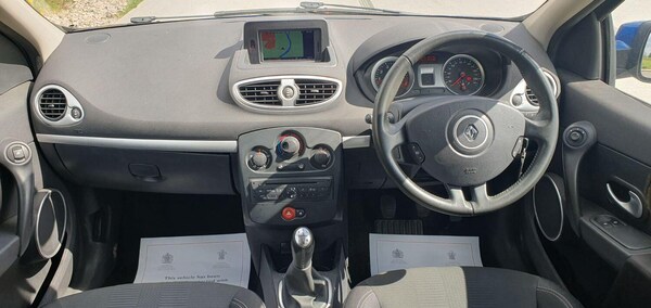 Used Renault Clio 2010 for sale - 74543428: Photo 8