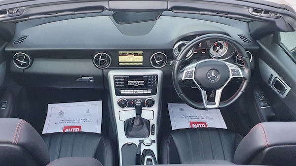Used Mercedes-Benz SLK 2015 for sale - 63979215: Photo 9
