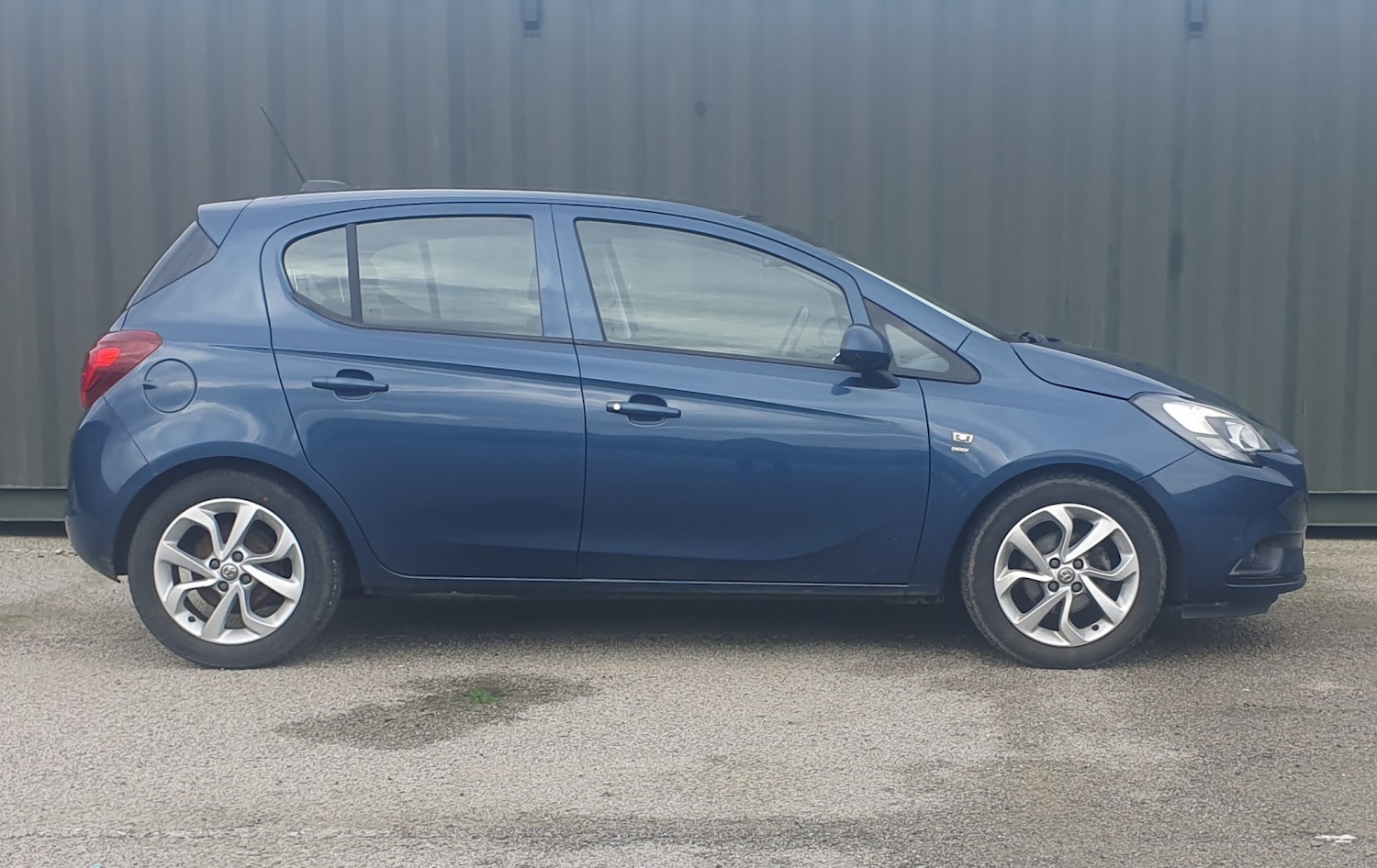Used Vauxhall Corsa 2016 for sale - 77020579: Photo 3