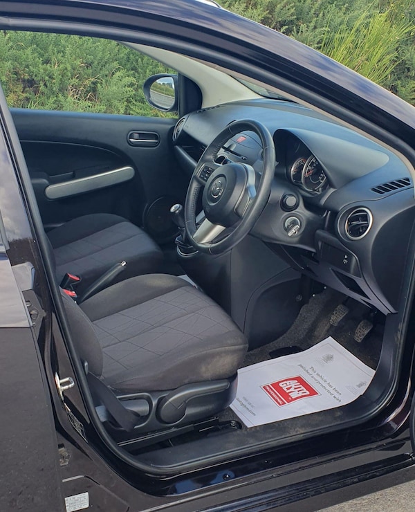 Used Mazda Mazda2 2011 for sale - 71977776: Photo 6