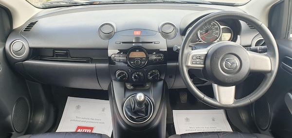 Used Mazda Mazda2 2011 for sale - 71977776: Photo 8