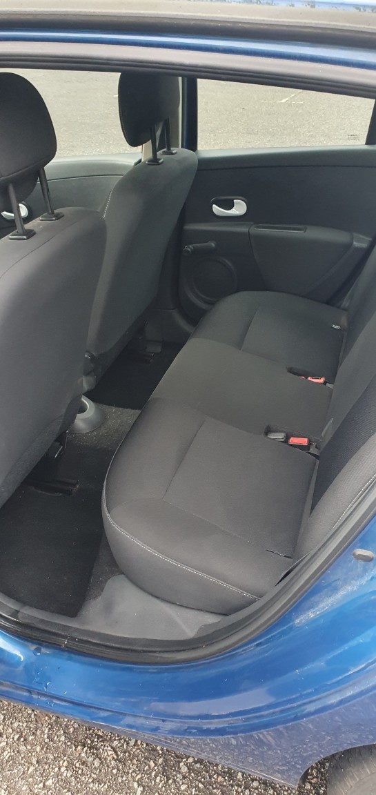 Used Renault Clio 2011 for sale - 77377783: Photo 10