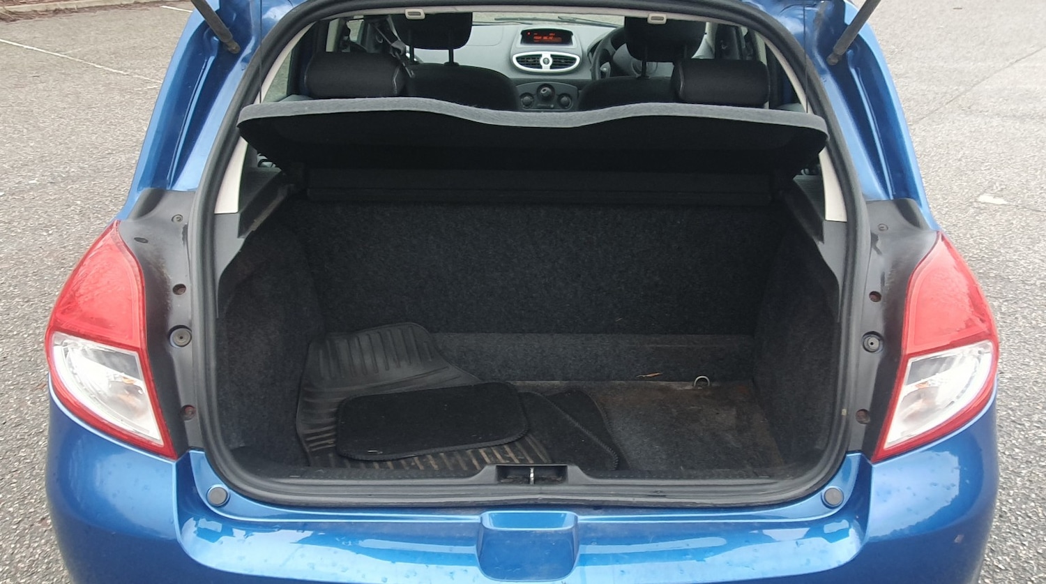 Used Renault Clio 2011 for sale - 77377783: Photo 11