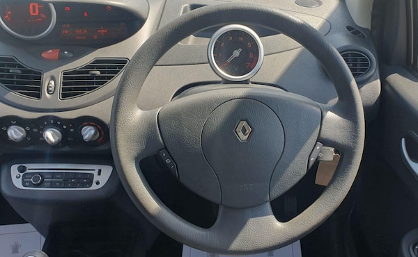 Used Renault Twingo 2013 for sale - 75277835: Photo 9