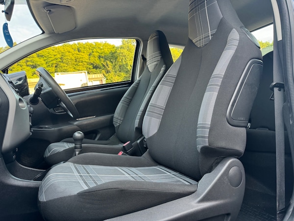 Used Peugeot 108 2016 for sale - 75163842: Photo 28