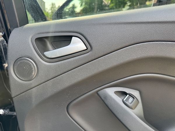 Used Ford Kuga 2016 for sale - 74568921: Photo 29