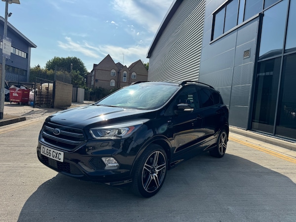 Used Ford Kuga 2016 for sale - 74568921: Photo 2