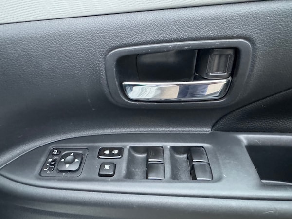 Used Mitsubishi Outlander 2015 for sale - 75228202: Photo 20