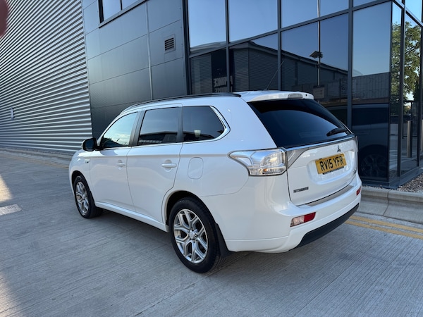Used Mitsubishi Outlander 2015 for sale - 75228202: Photo 3