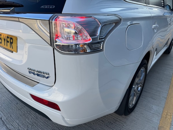 Used Mitsubishi Outlander 2015 for sale - 75228202: Photo 5