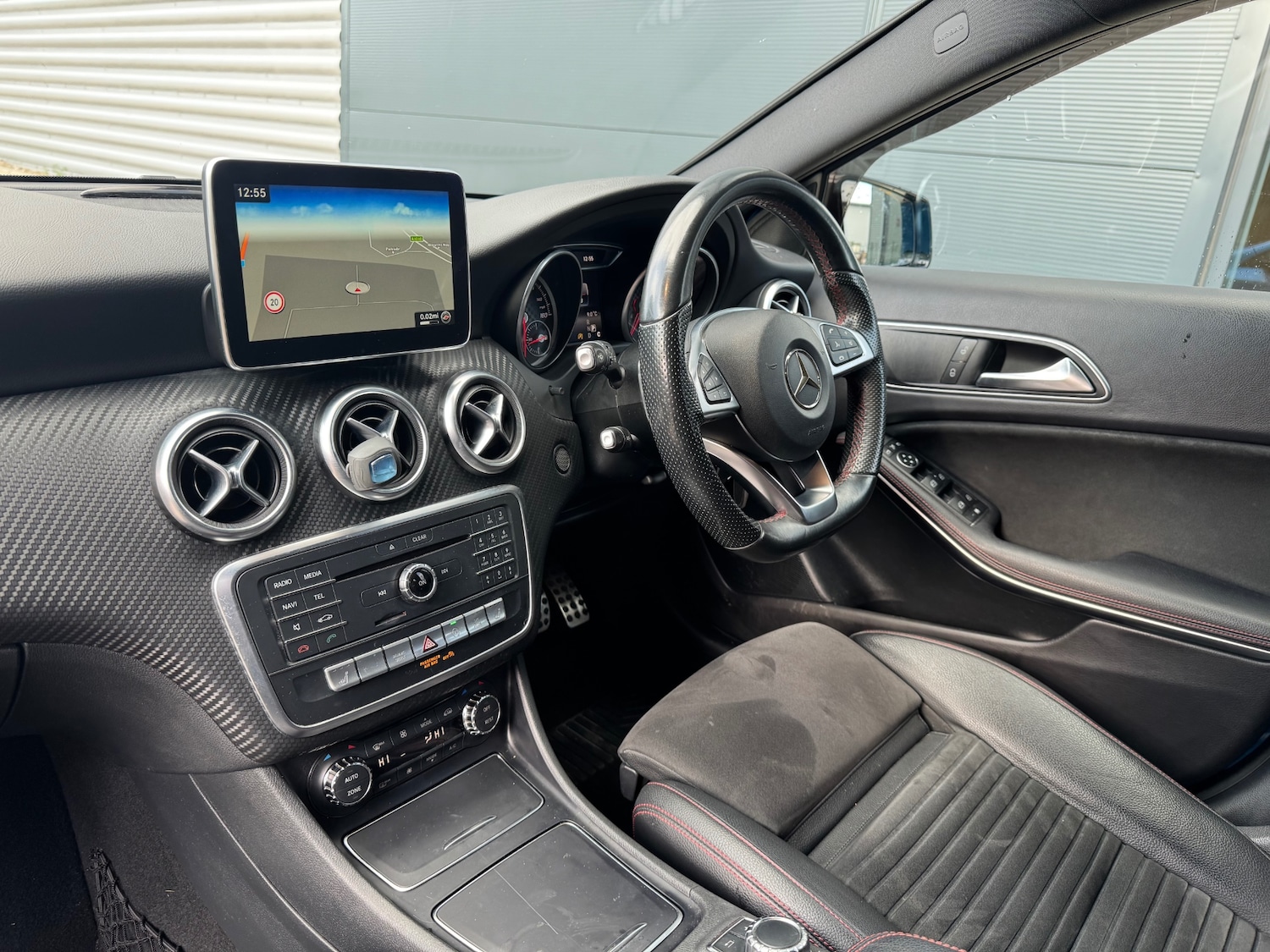 Used Mercedes-Benz A-Class 2016 for sale - 77392635: Photo 5