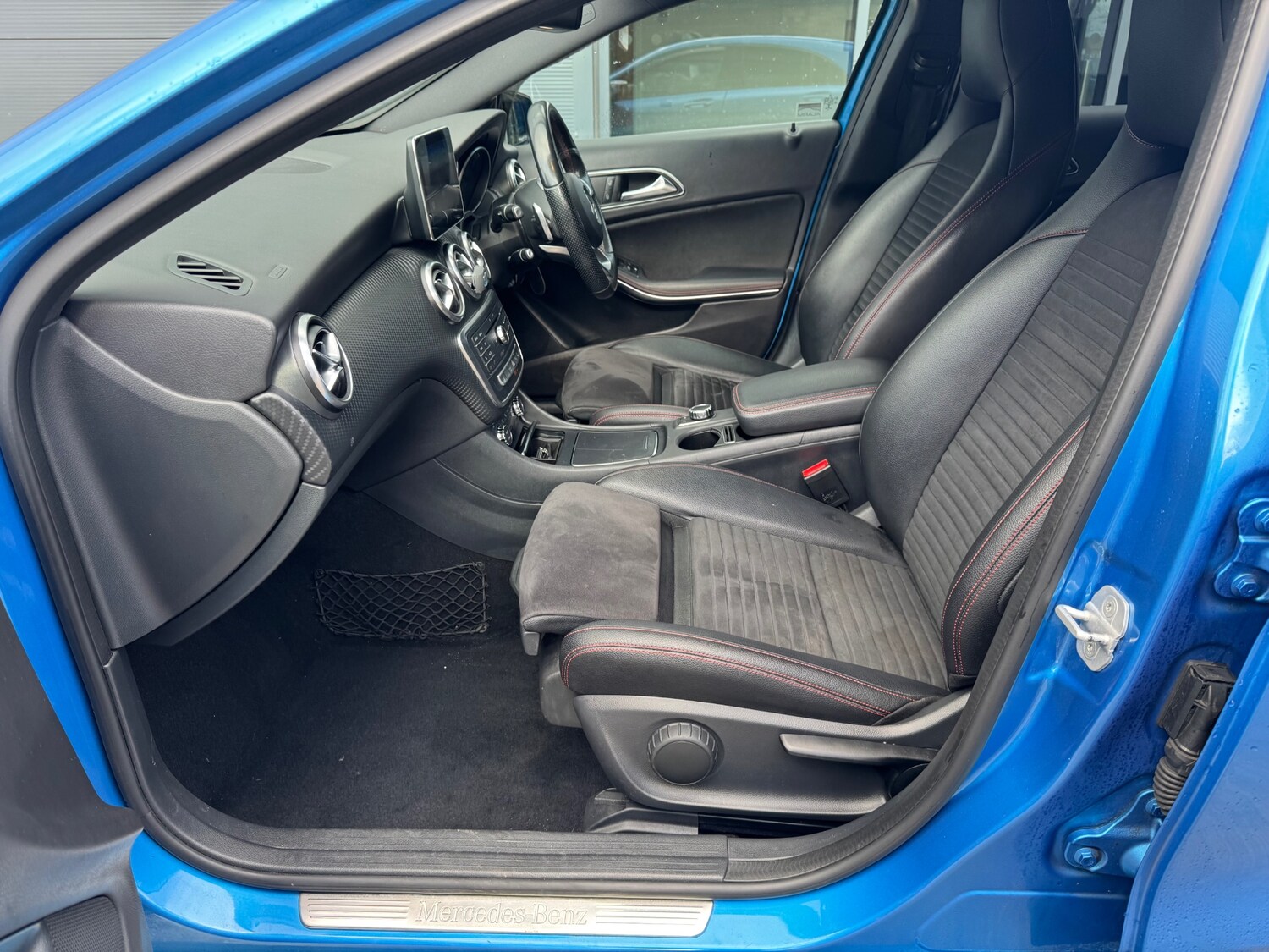 Used Mercedes-Benz A-Class 2016 for sale - 77392635: Photo 8