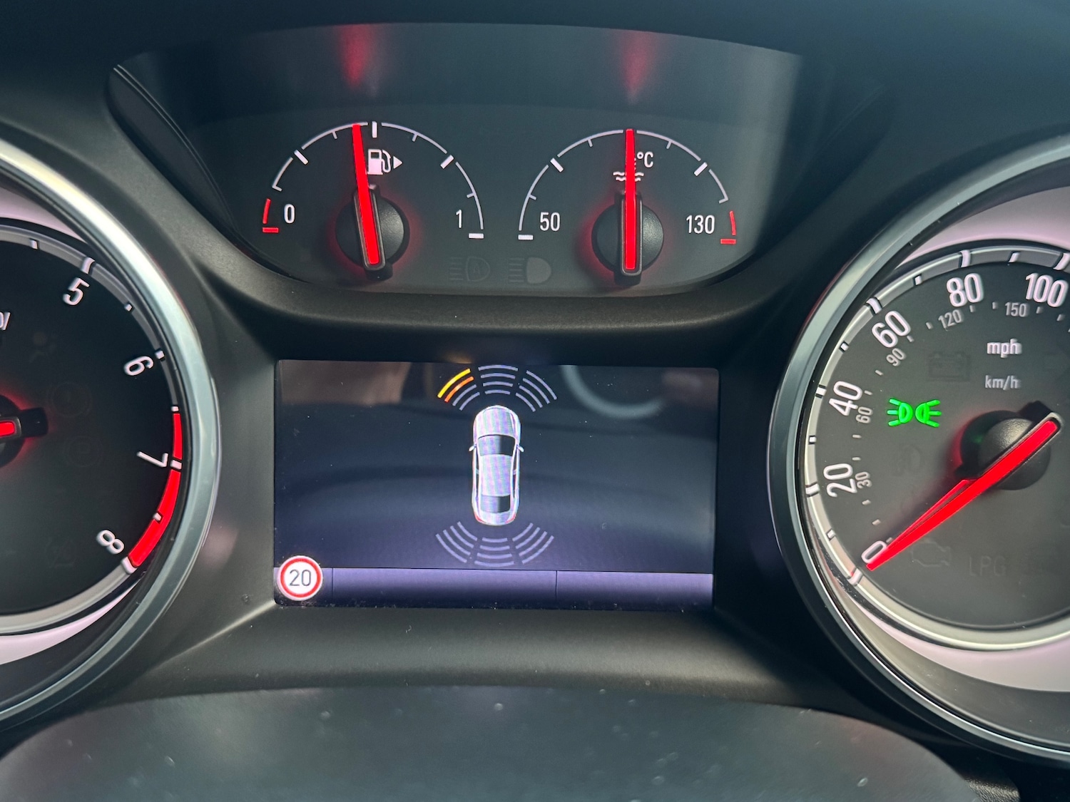 Used Vauxhall Astra 2018 for sale - 77184180: Photo 5