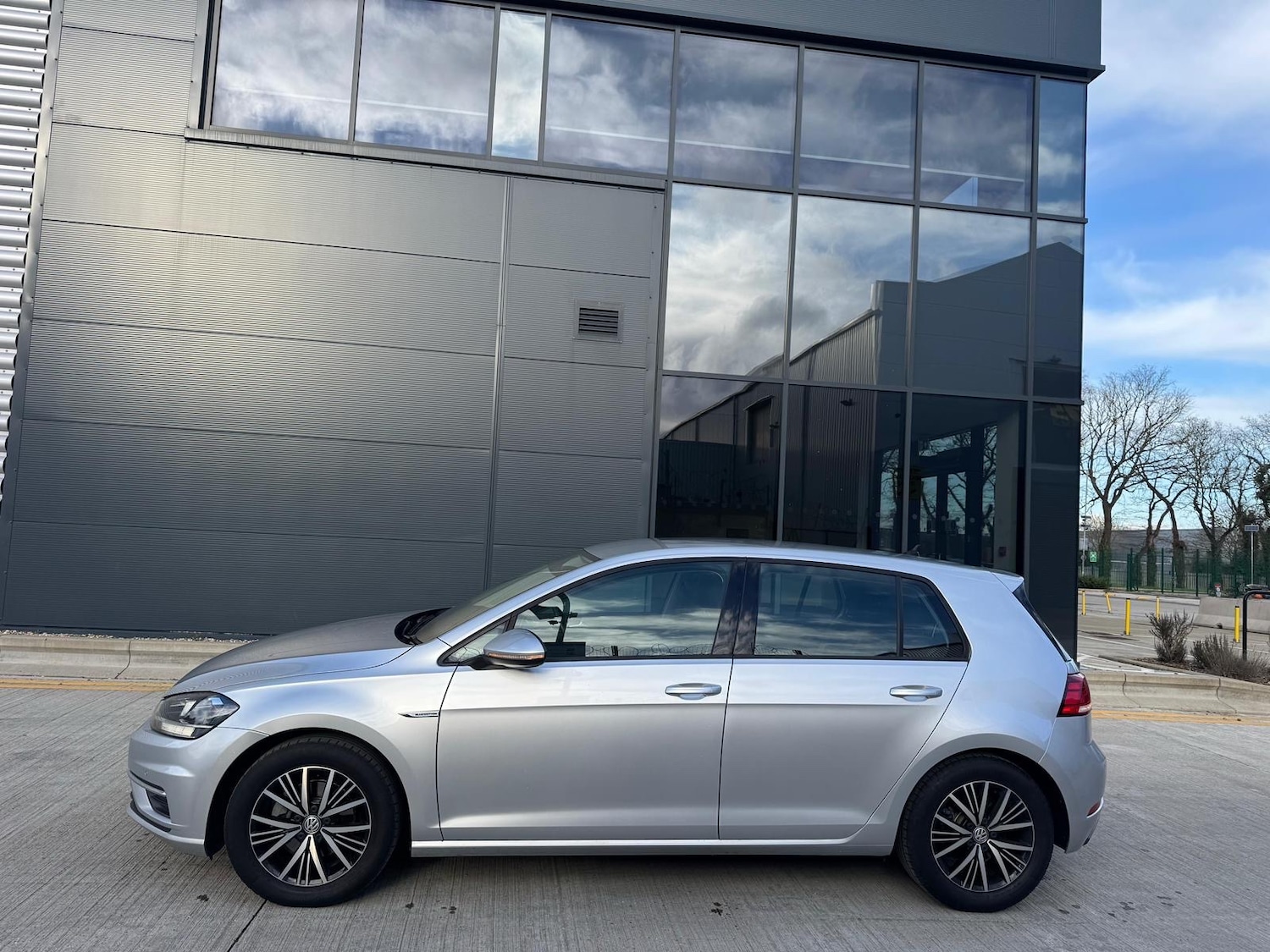 Used Volkswagen Golf 2018 for sale - 77324419: Photo 44