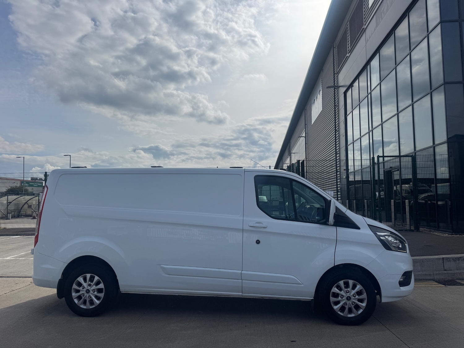 Used Ford Transit Custom 2020 for sale - 76091295: Photo 24
