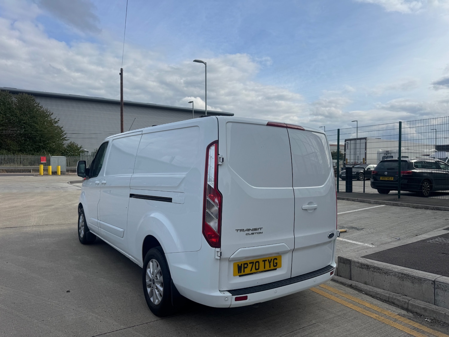 Used Ford Transit Custom 2020 for sale - 76091295: Photo 4