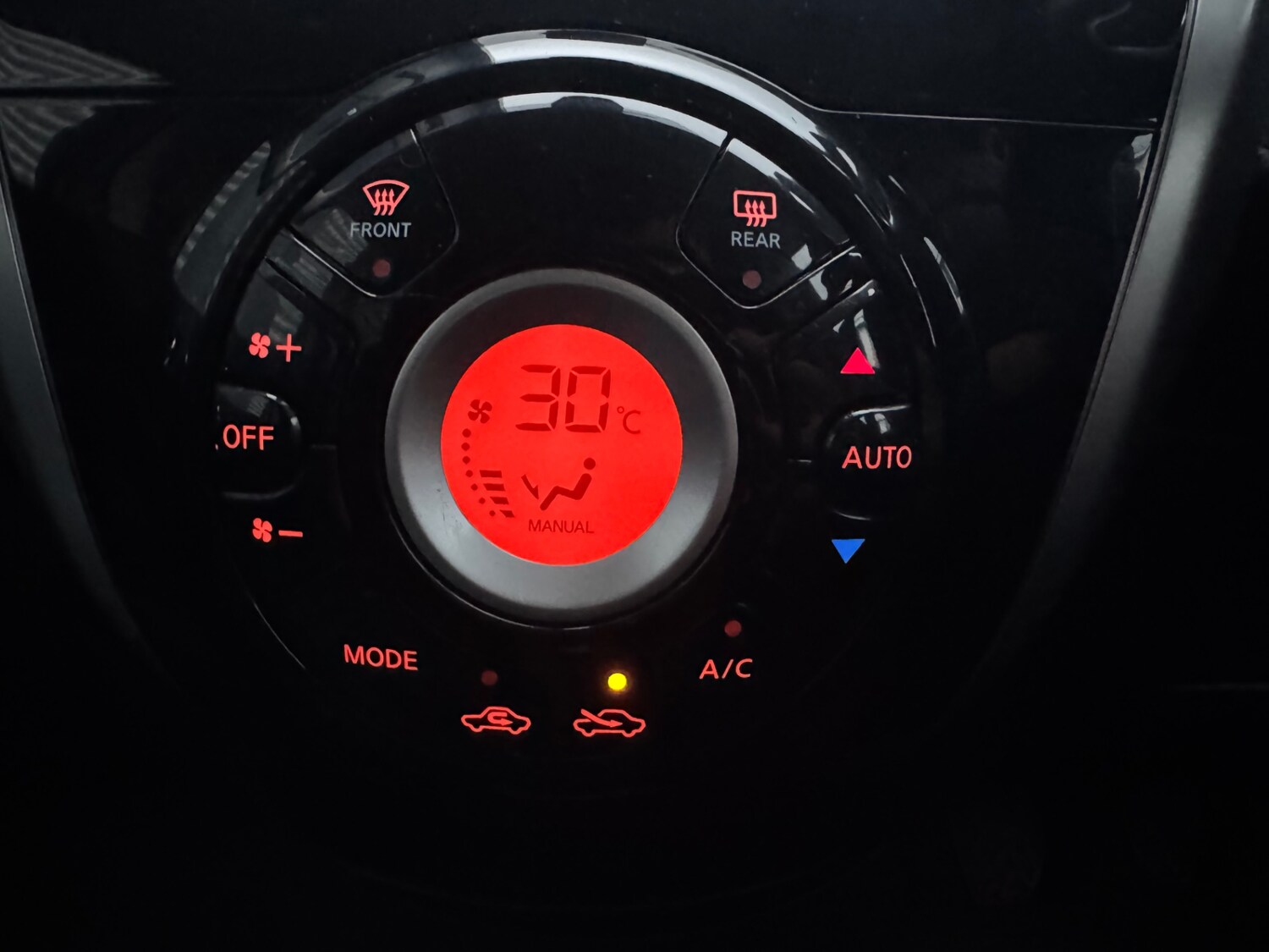 Used Nissan Note 2014 for sale - 76375043: Photo 8