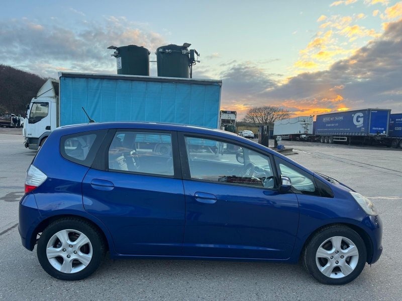 Used Honda Jazz 2010 for sale - 77450150: Photo 3