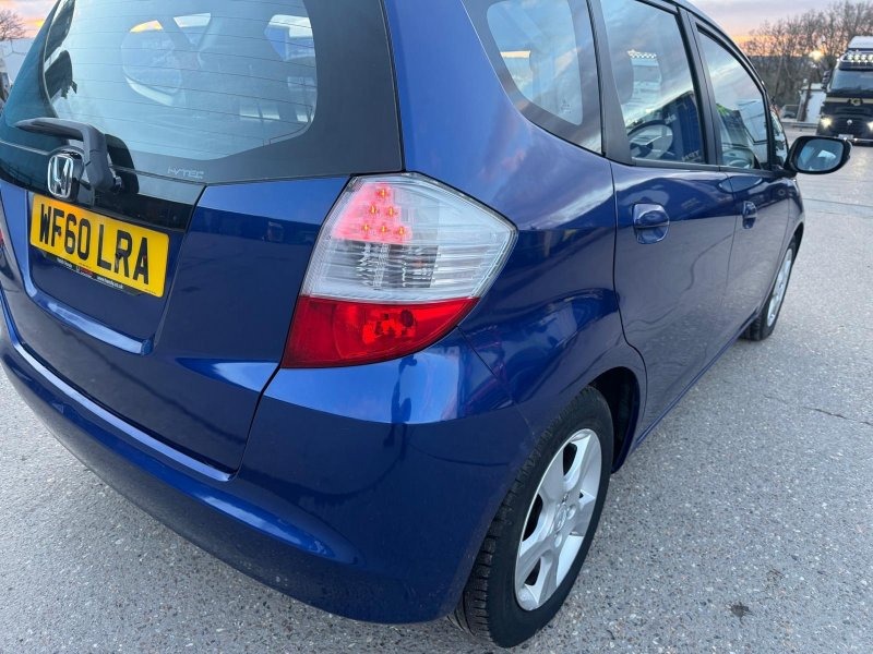 Used Honda Jazz 2010 for sale - 77450150: Photo 8