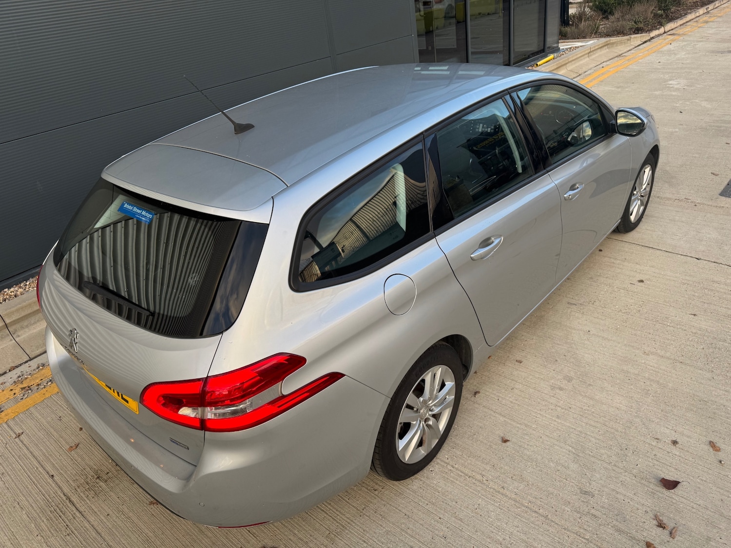 Used Peugeot 308 2016 for sale - 76877475: Photo 5