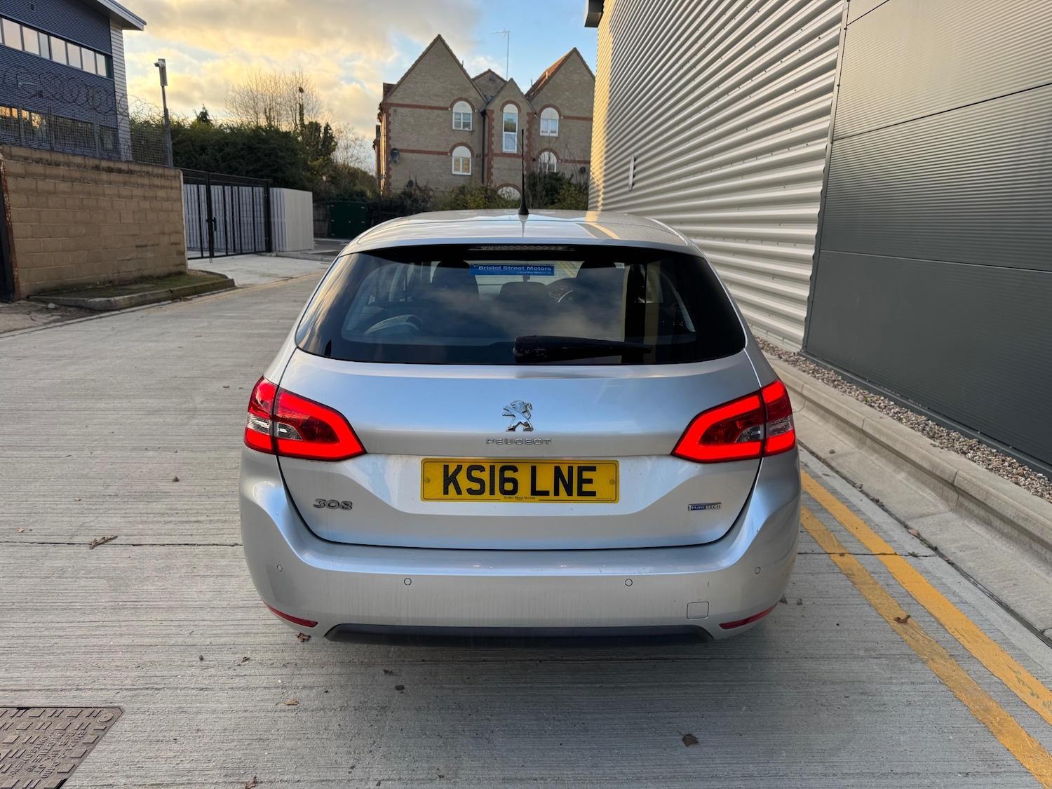 Used Peugeot 308 2016 for sale - 76877475: Photo 8