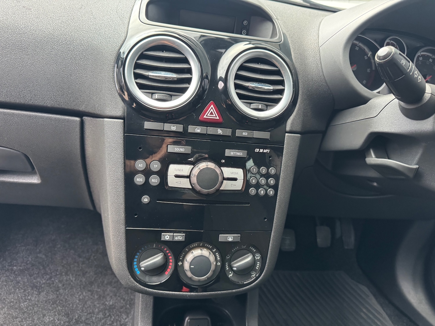 Used Vauxhall Corsa 2014 for sale - 76375399: Photo 13