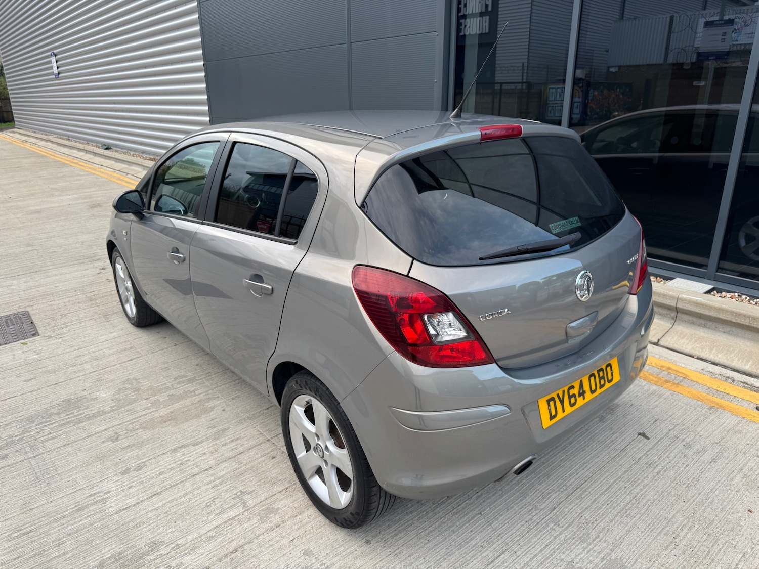 Used Vauxhall Corsa 2014 for sale - 76375399: Photo 3