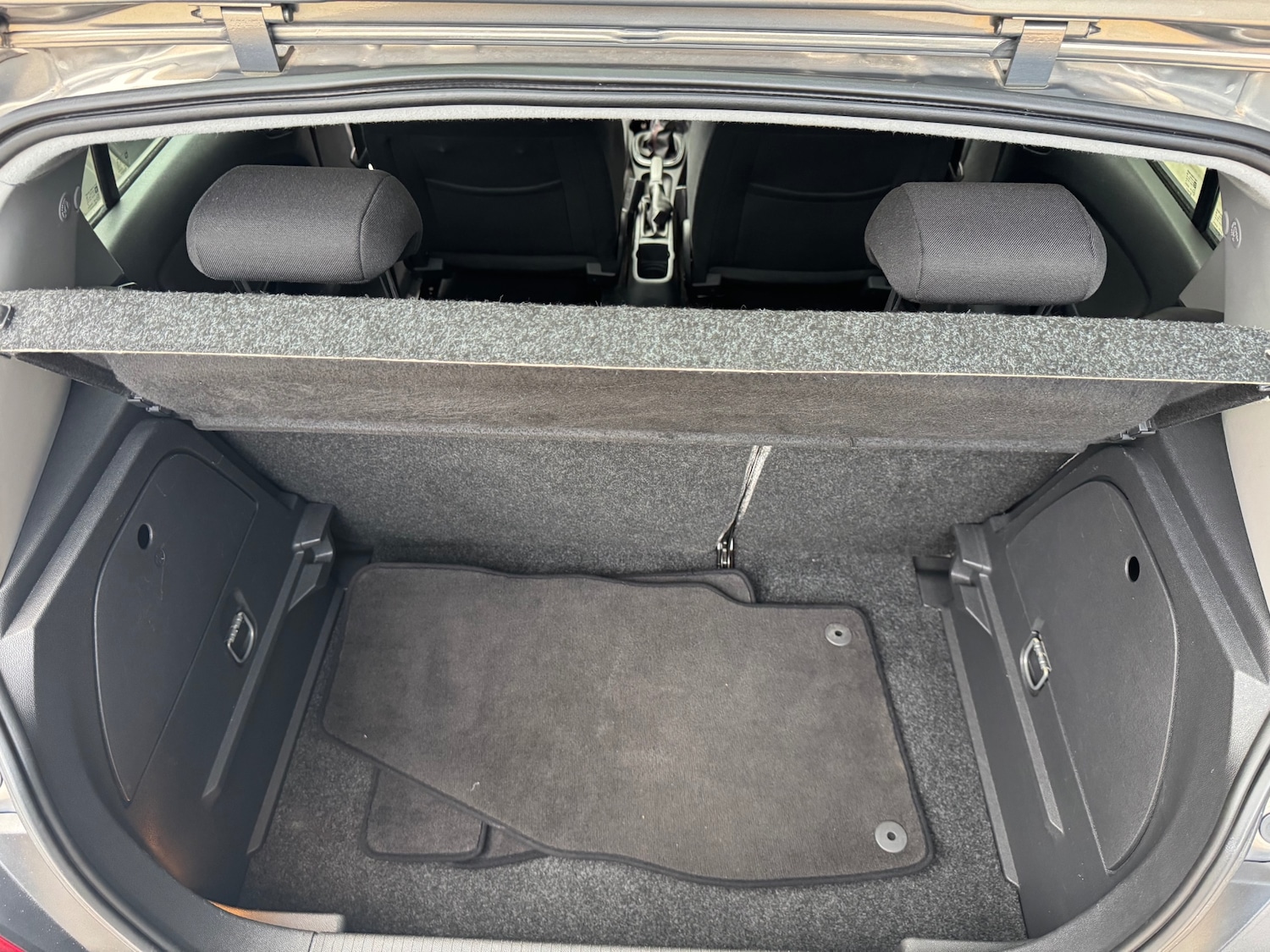 Used Vauxhall Corsa 2014 for sale - 76375399: Photo 37