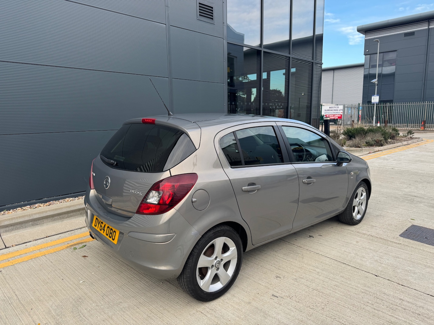 Used Vauxhall Corsa 2014 for sale - 76375399: Photo 4