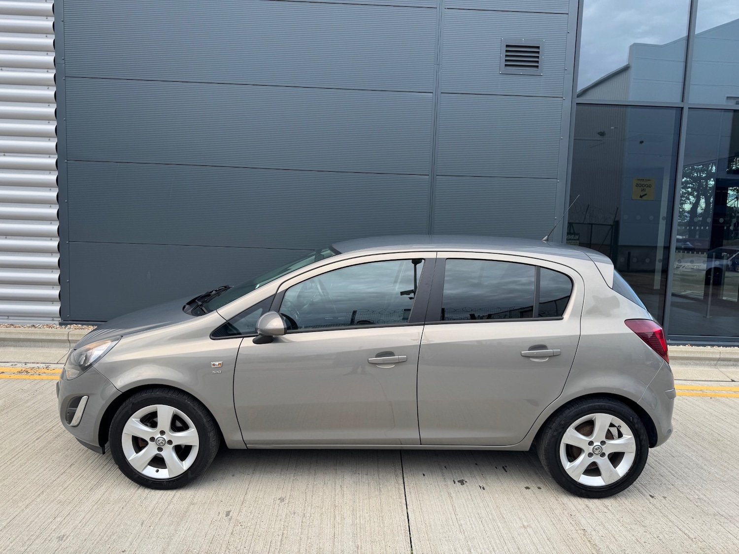 Used Vauxhall Corsa 2014 for sale - 76375399: Photo 42