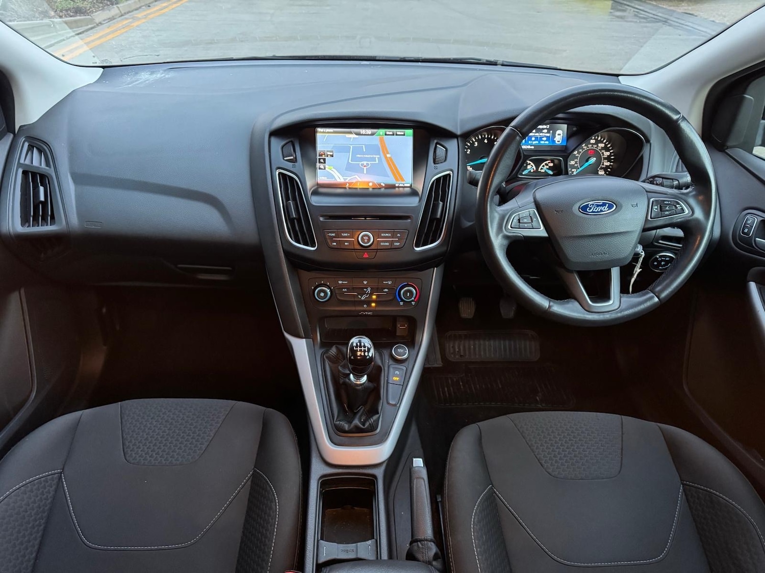 Used Ford Focus 2015 for sale - 77366880: Photo 12