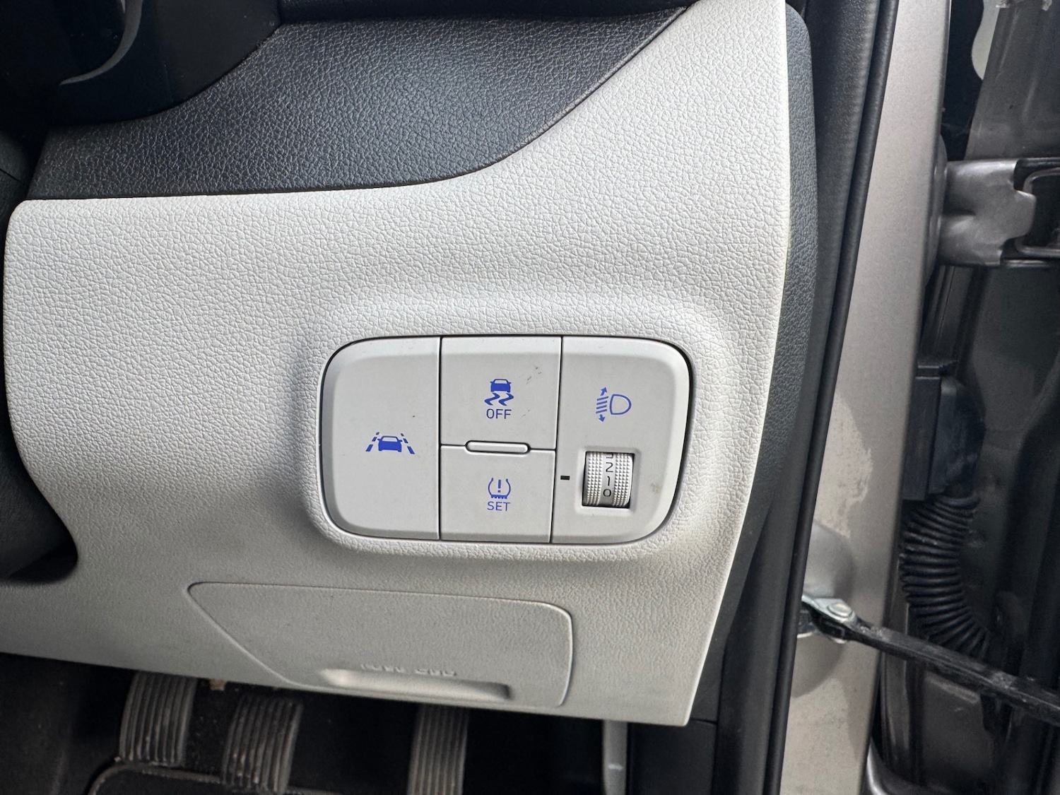 Used Hyundai i10 2020 for sale - 76510503: Photo 30