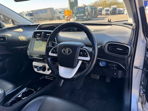 Used Toyota Prius 2018 for sale - 75235248: Photo 17