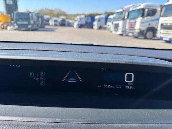 Used Toyota Prius 2018 for sale - 75235248: Photo 25