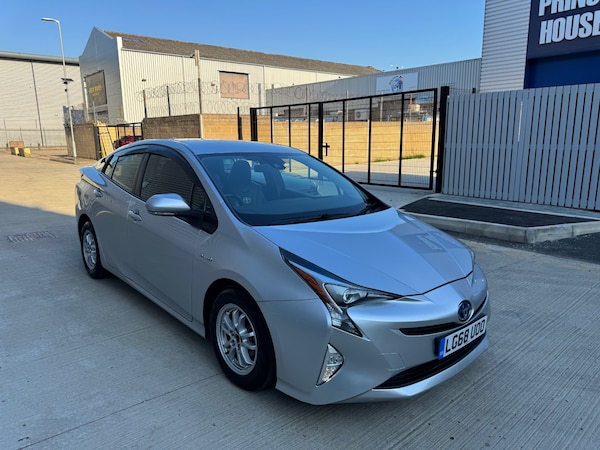 Used Toyota Prius 2018 for sale - 75235248: Photo 31