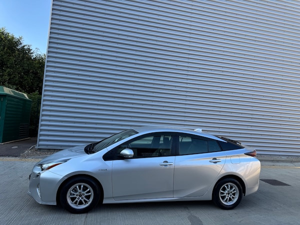 Used Toyota Prius 2018 for sale - 75235248: Photo 3