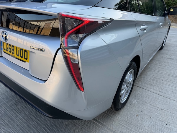 Used Toyota Prius 2018 for sale - 75235248: Photo 7