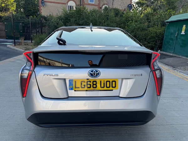 Used Toyota Prius 2018 for sale - 75235248: Photo 8