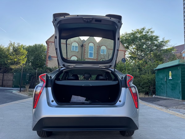 Used Toyota Prius 2018 for sale - 75235248: Photo 9