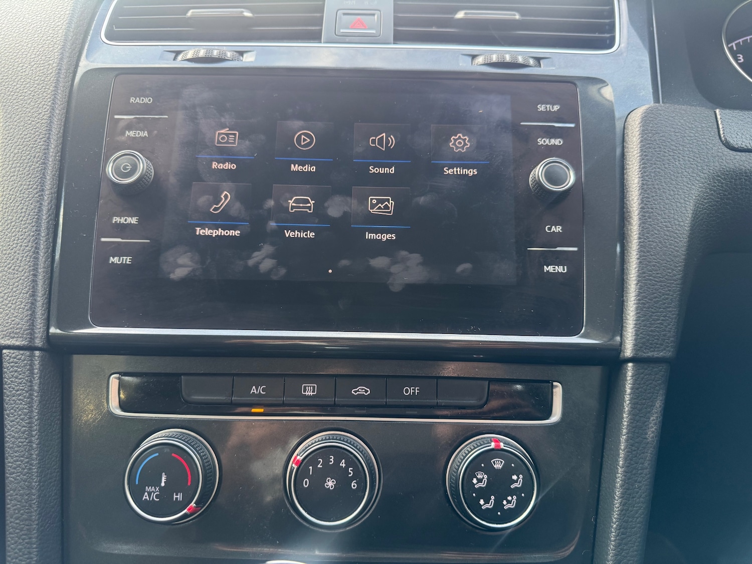 Used Volkswagen Golf 2018 for sale - 76174574: Photo 9