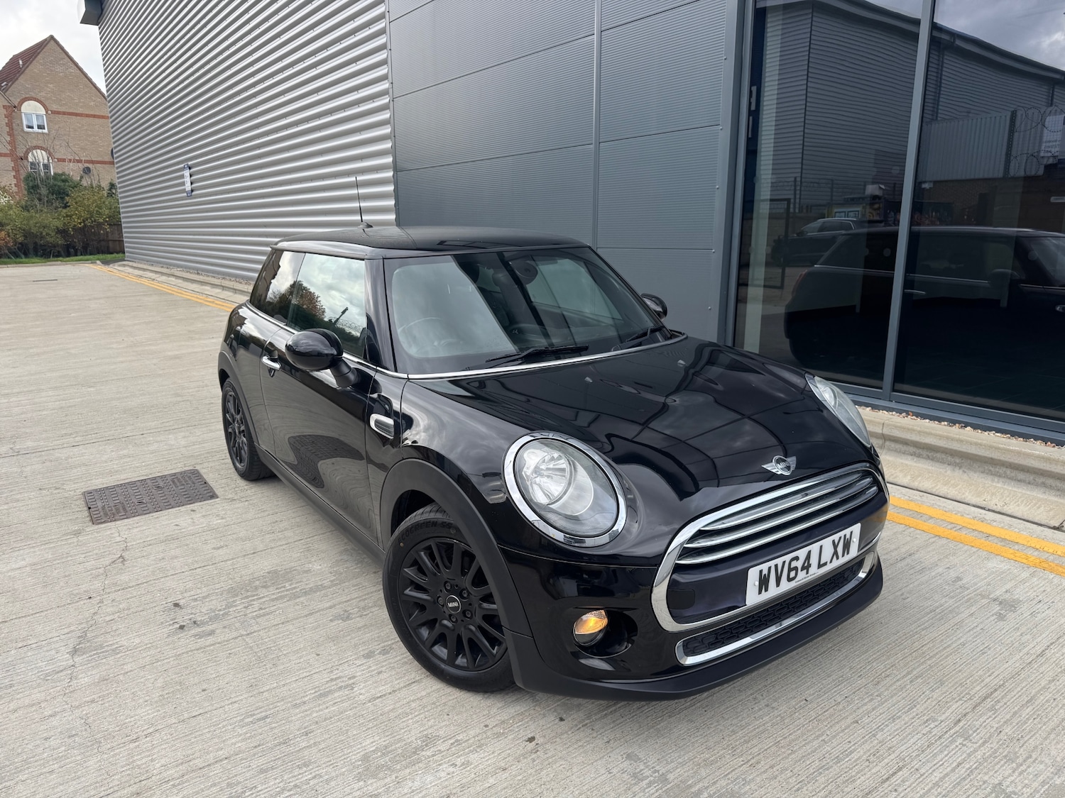 Used MINI Hatch 2014 for sale - 76453135: Photo 1