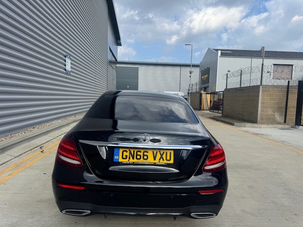 Used Mercedes-Benz E Class 2016 for sale - 75367309: Photo 4