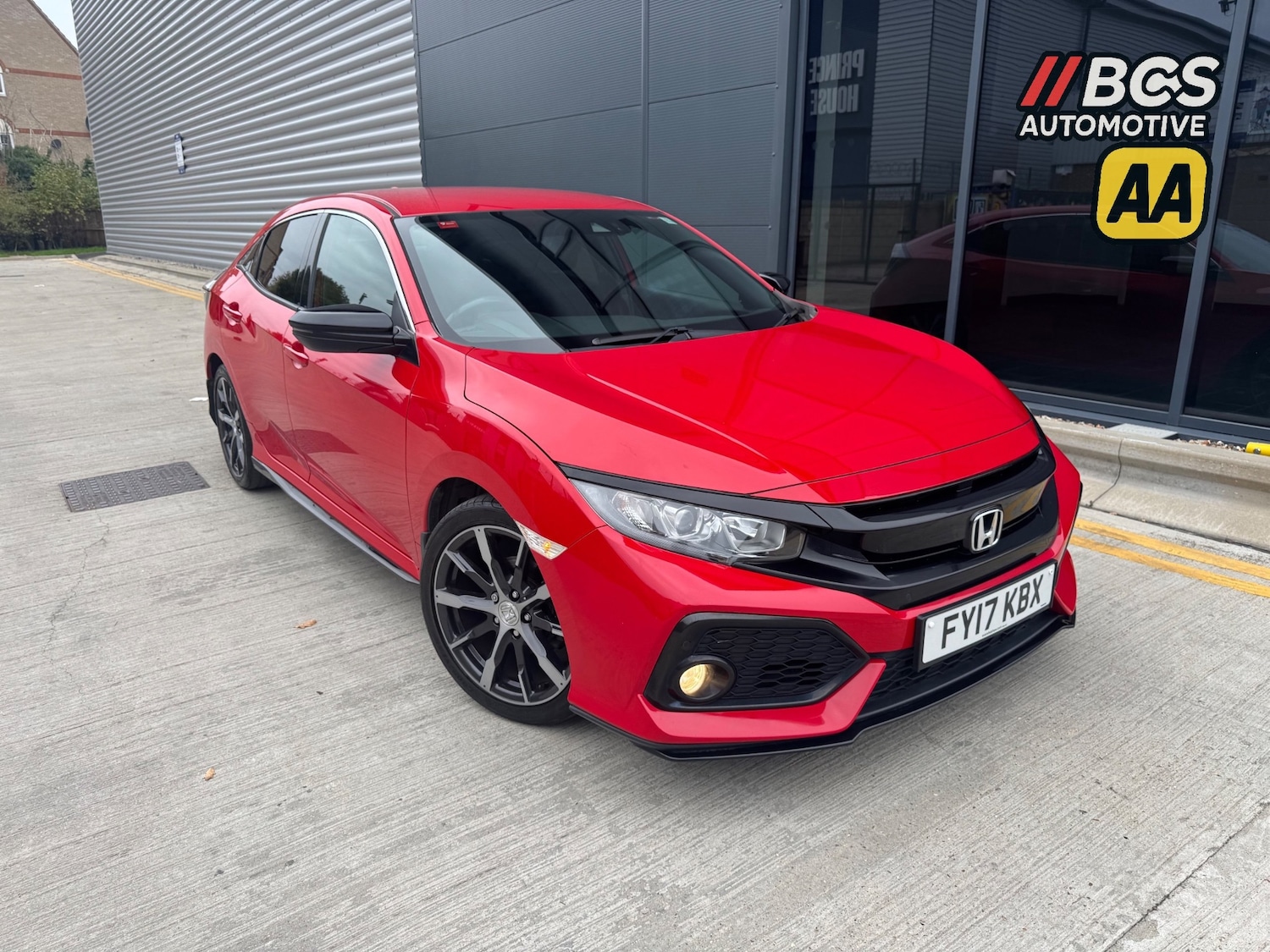 Used Honda Civic 2017 for sale - 76306083: Photo 1