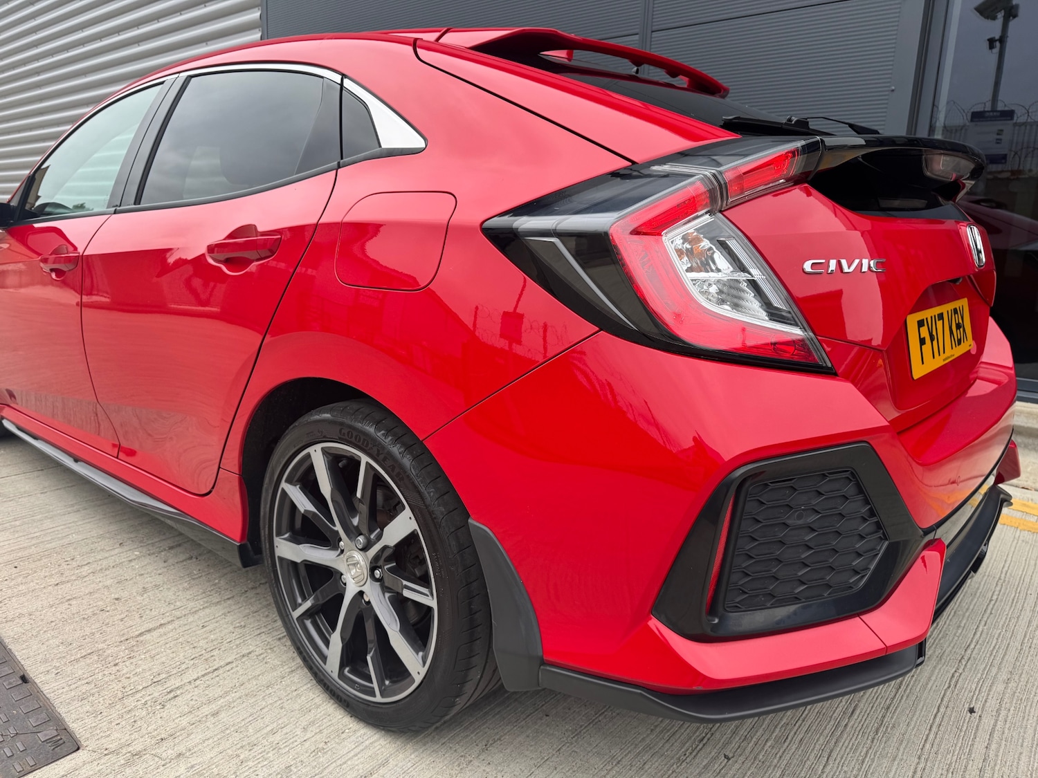 Used Honda Civic 2017 for sale - 76306083: Photo 11