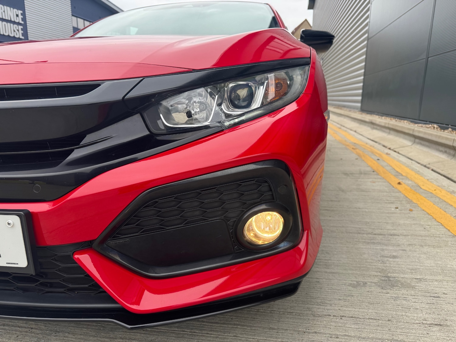 Used Honda Civic 2017 for sale - 76306083: Photo 17