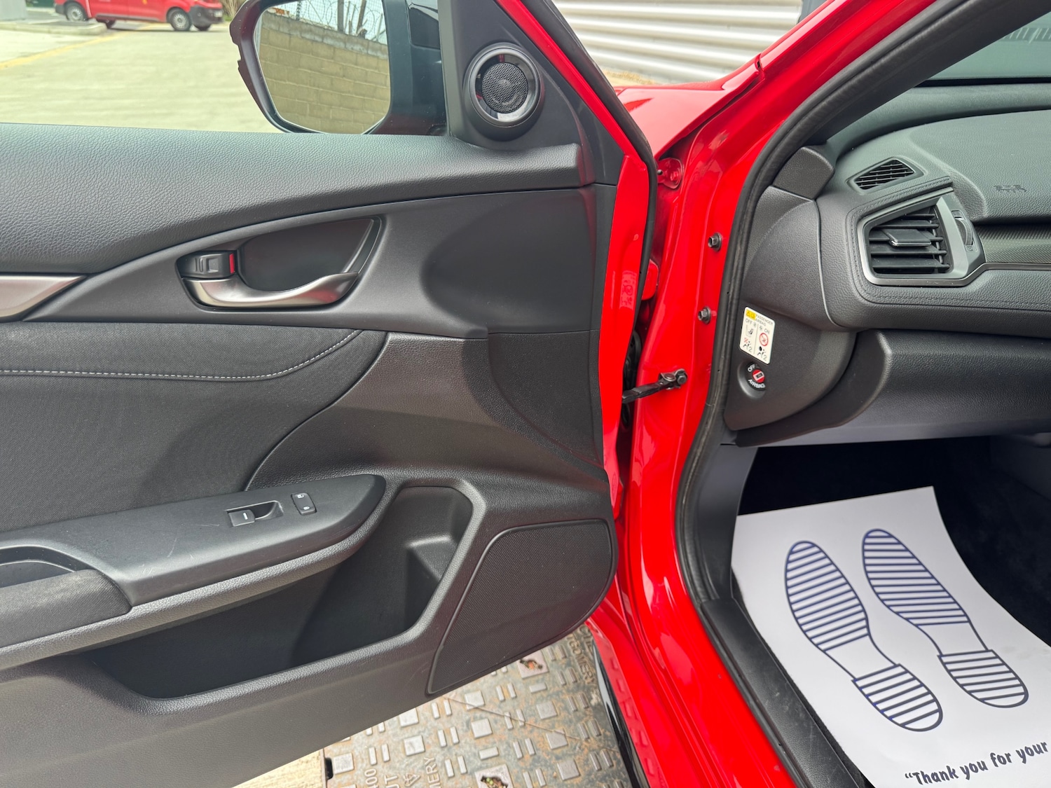 Used Honda Civic 2017 for sale - 76306083: Photo 28
